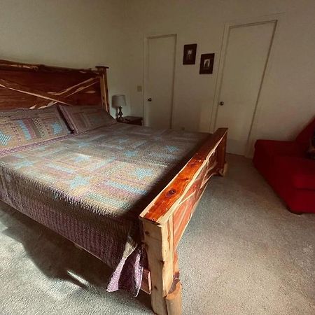 Cabin With Treehouse Views, 3 King Beds, 4 Bunks, And Large Hot Tub! Gatlinburg Ngoại thất bức ảnh